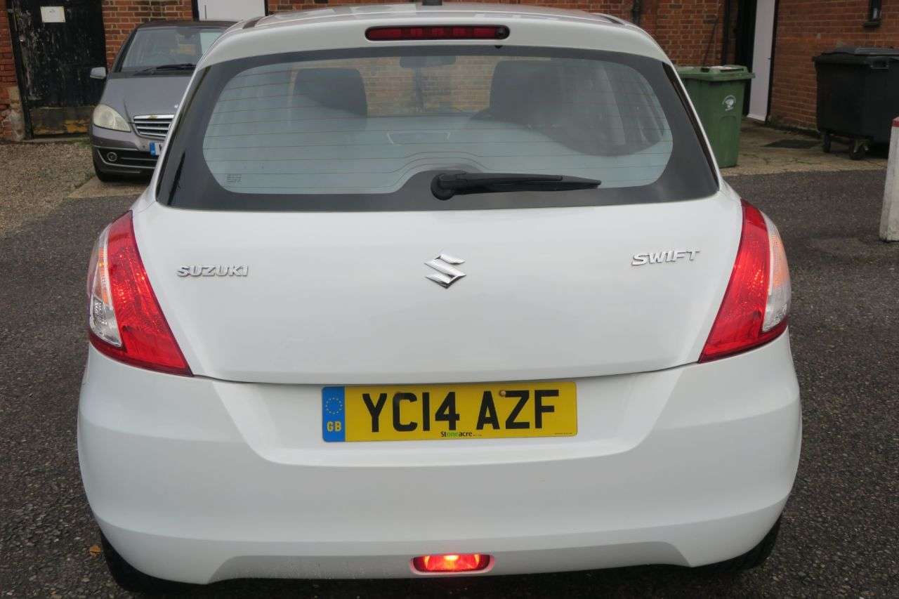 2014 SUZUKI SWIFT 2014 SUZUKI SWIFT