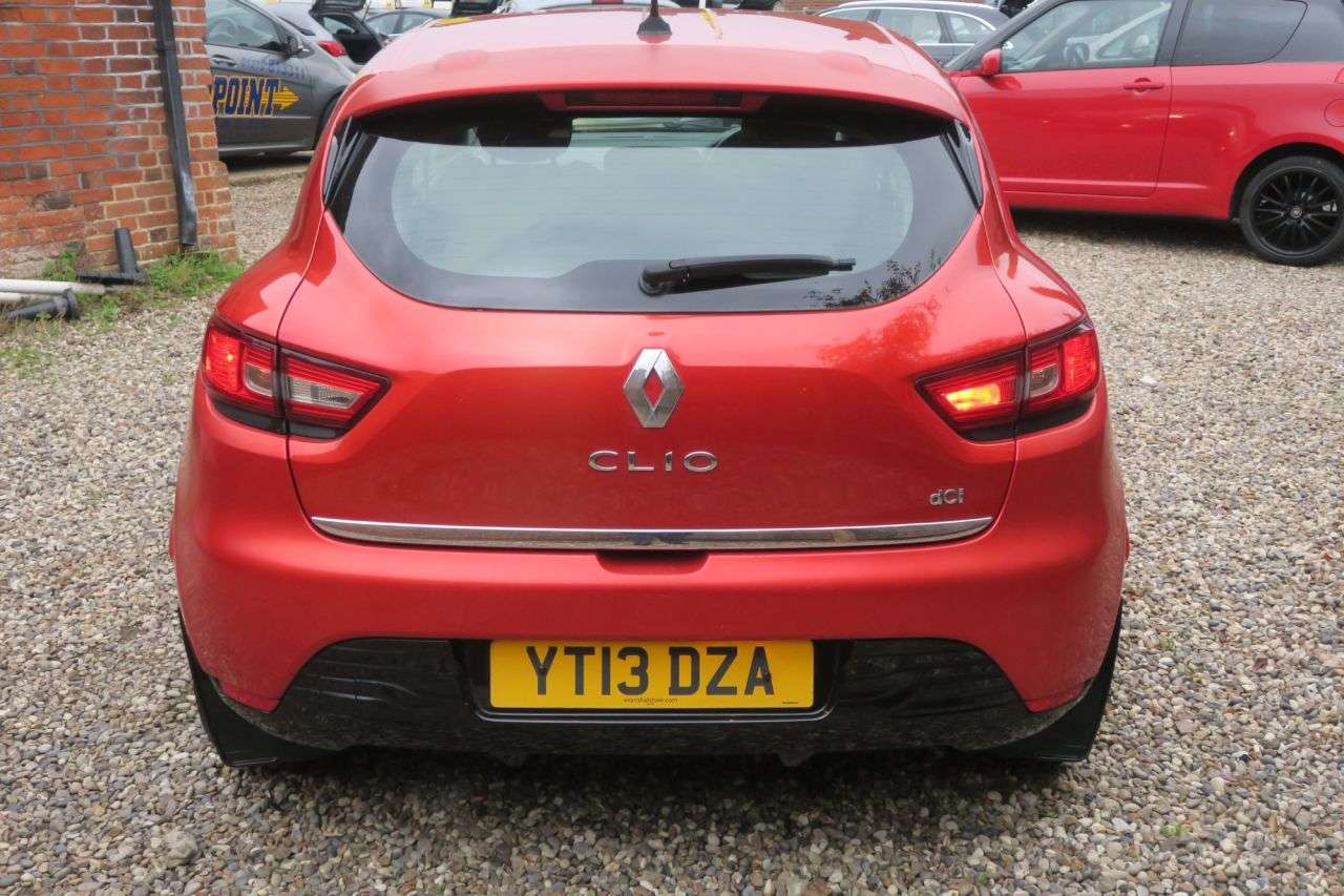 A 2013 RENAULT CLIO 1.5 dCi Dynamique MediaNav Hatchback 5dr Diesel Manual Euro 5 (s/s) (90 ps) A 2013 RENAULT CLIO 1.5 dCi Dynamique MediaNav Hatchback 5dr Diesel Manual Euro 5 (s/s) (90 ps)