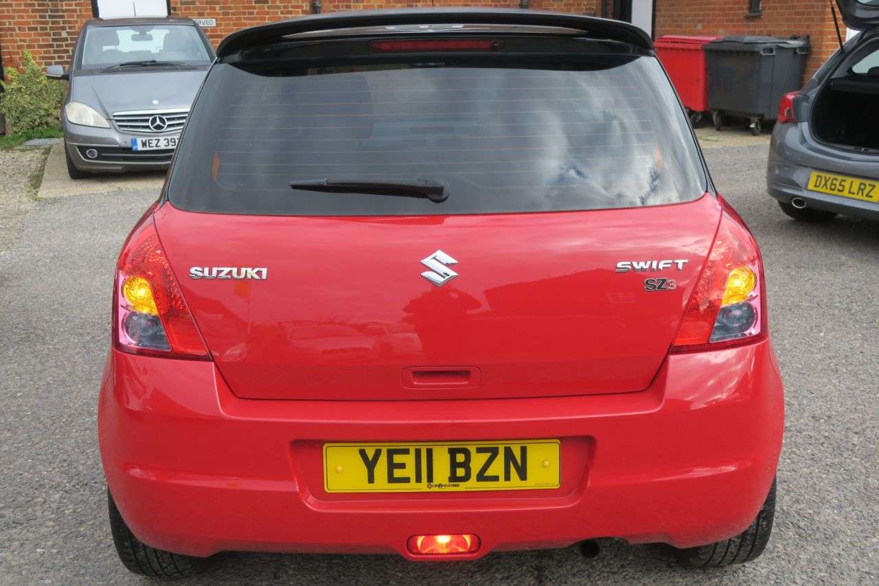 2011 SUZUKI SWIFT 2011 SUZUKI SWIFT