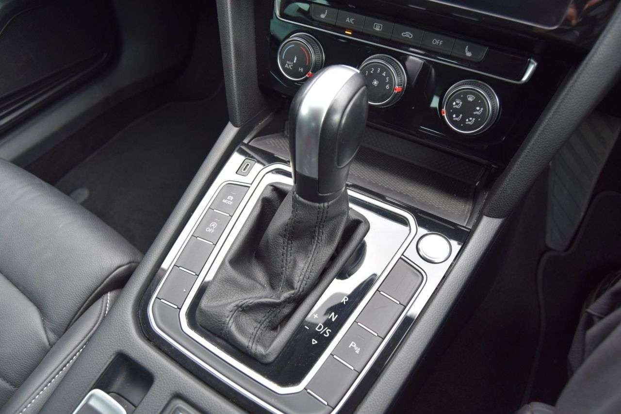 2019 VOLKSWAGEN PASSAT 2019 VOLKSWAGEN PASSAT