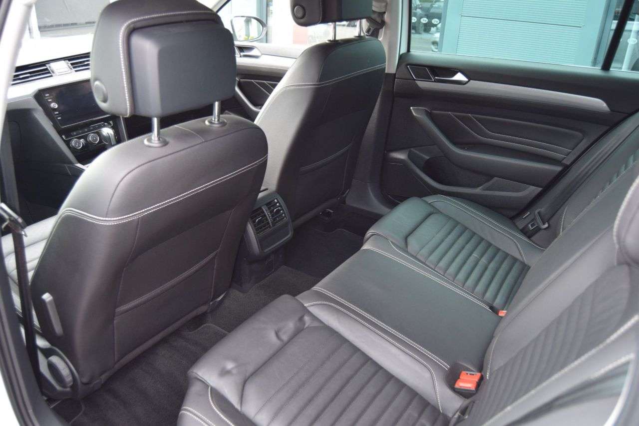 2019 VOLKSWAGEN PASSAT 2019 VOLKSWAGEN PASSAT