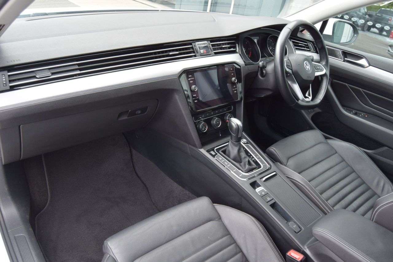 2019 VOLKSWAGEN PASSAT 2019 VOLKSWAGEN PASSAT