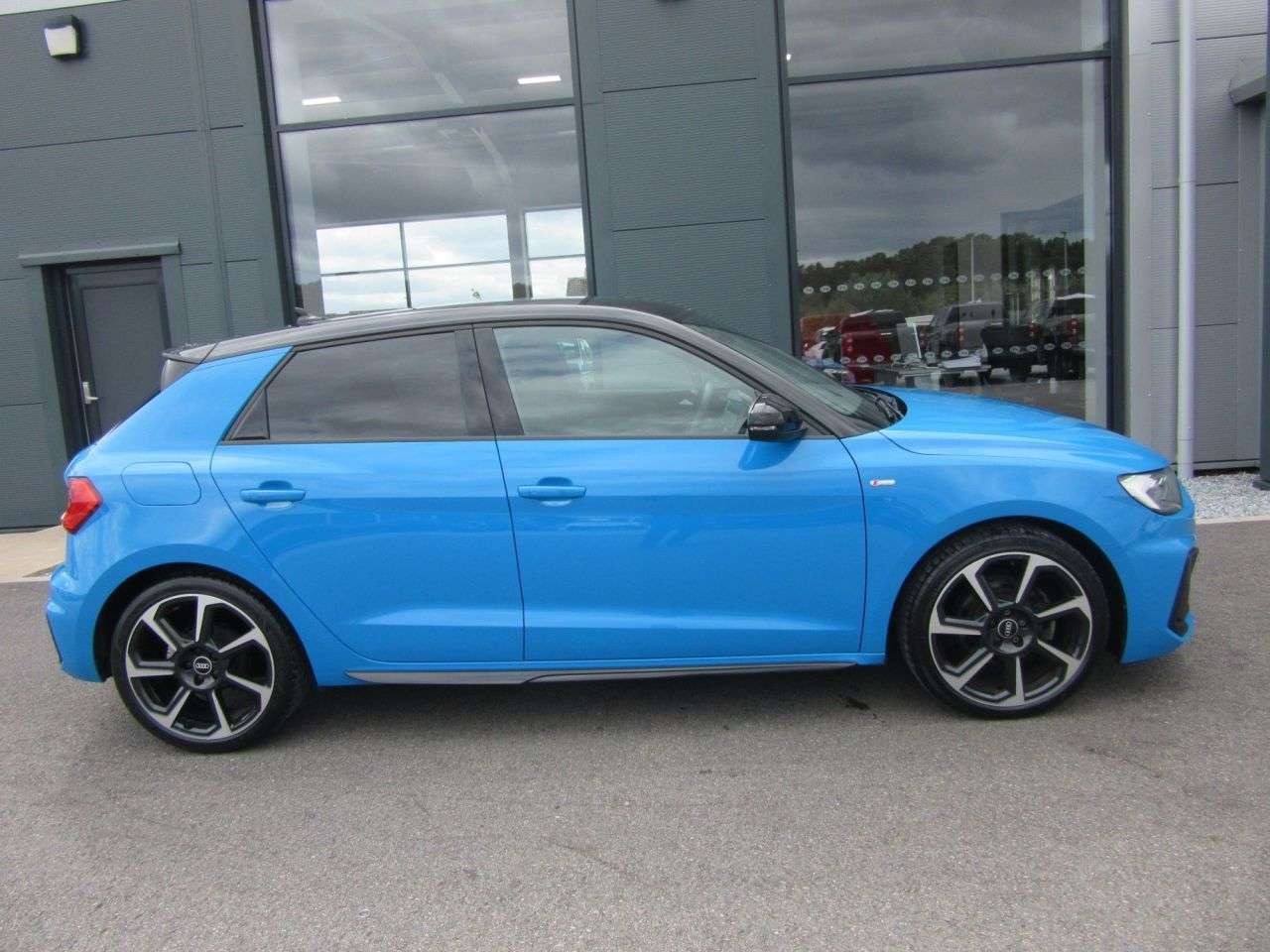 2021 AUDI A1 2021 AUDI A1