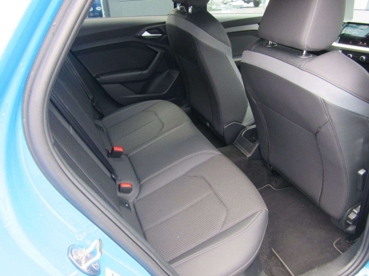 2021 AUDI A1 2021 AUDI A1