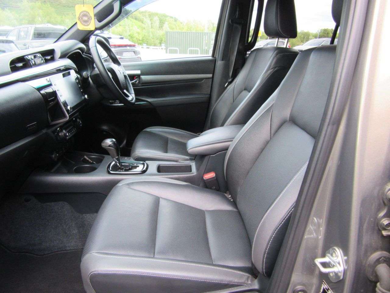 2024 TOYOTA HI-LUX 2024 TOYOTA HI-LUX