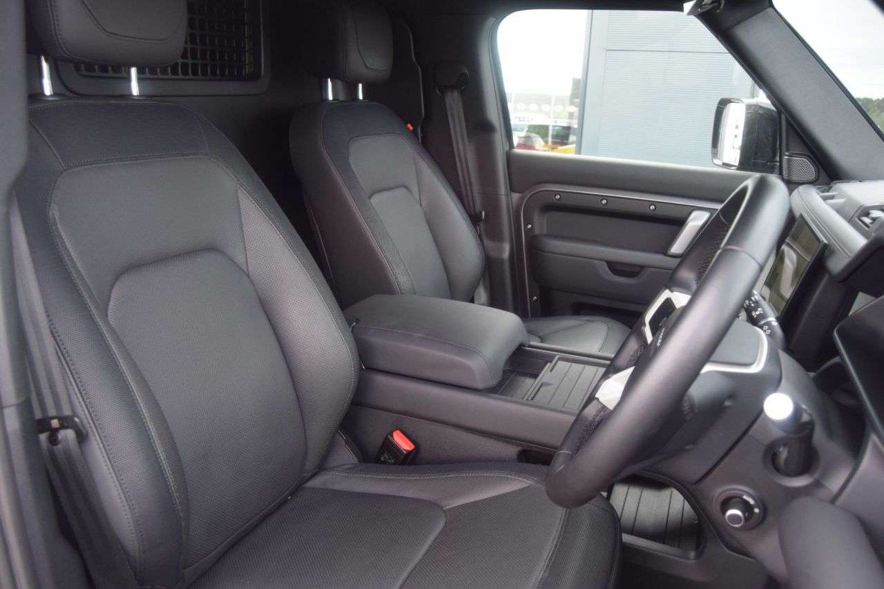 2016 LAND ROVER DEFENDER 2016 LAND ROVER DEFENDER