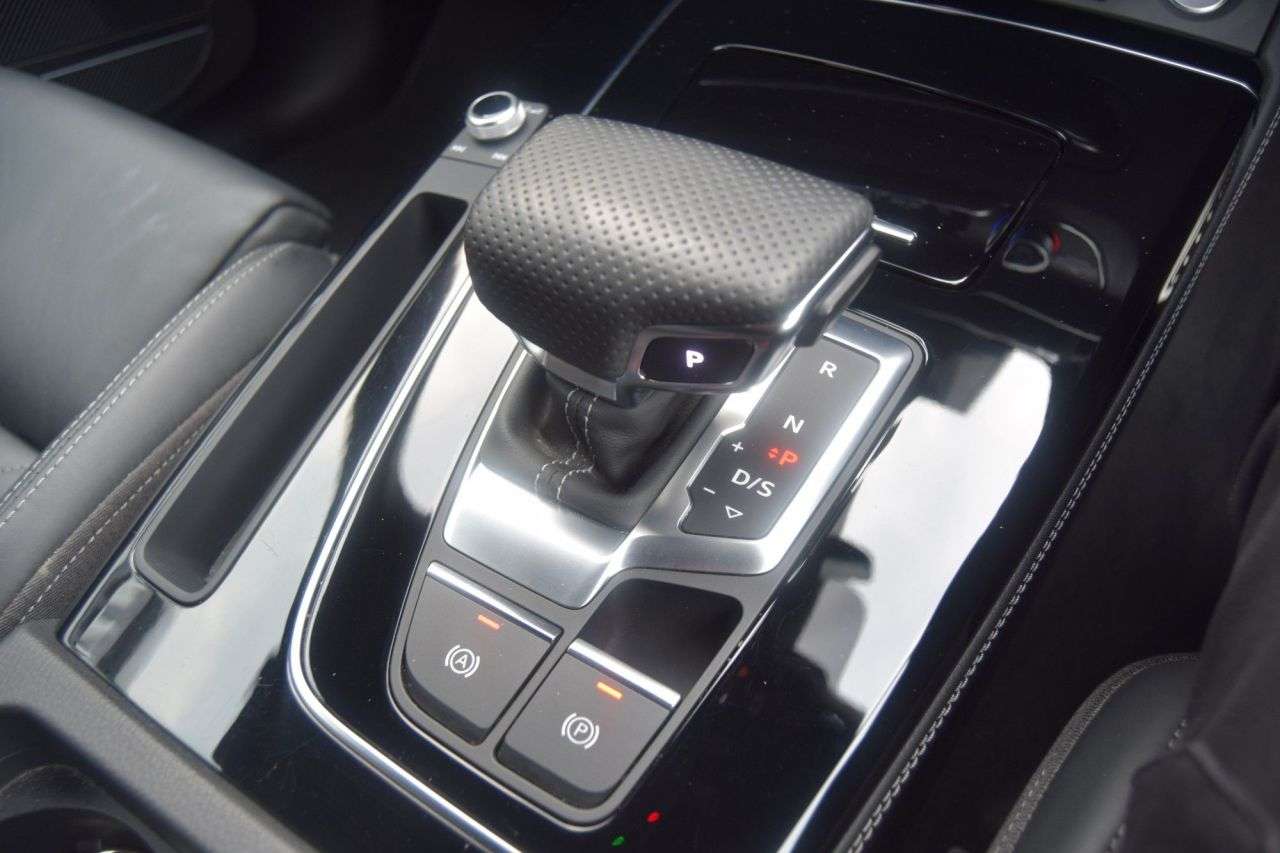 2022 AUDI Q5 2022 AUDI Q5