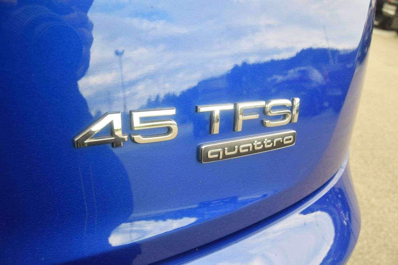 2022 AUDI Q5 2022 AUDI Q5