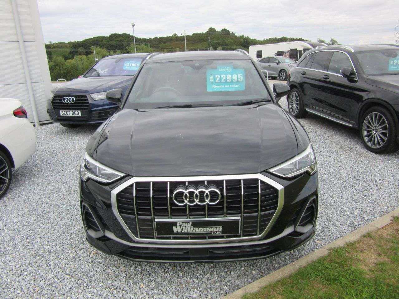 A 2019 AUDI Q3 1.5 TFSI CoD 35 S line SUV 5dr Petrol S Tronic Euro 6 (s/s) (150 ps) A 2019 AUDI Q3 1.5 TFSI CoD 35 S line SUV 5dr Petrol S Tronic Euro 6 (s/s) (150 ps)