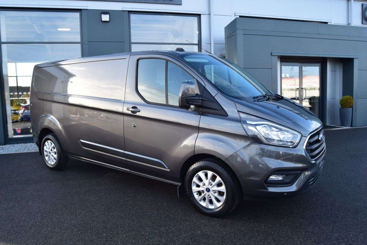 A 2021 FORD TRANSIT CUSTOM 2.0 300 EcoBlue Limited Panel Van 5dr Diesel Manual L2 H1 Euro 6 (s/s) (130 A 2021 FORD TRANSIT CUSTOM 2.0 300 EcoBlue Limited Panel Van 5dr Diesel Manual L2 H1 Euro 6 (s/s) (130