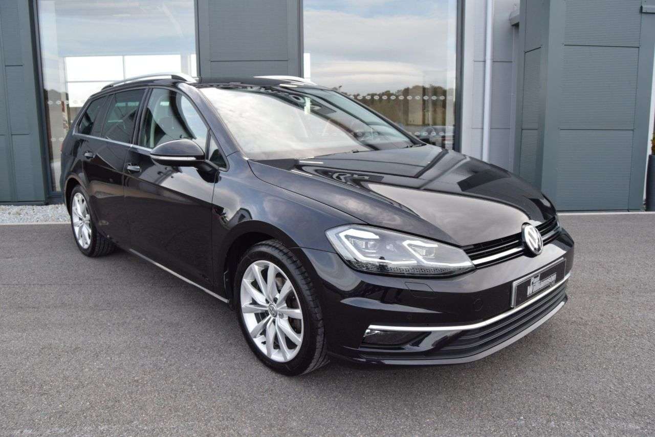 A 2020 VOLKSWAGEN GOLF 2.0 TDI GT Edition Estate 5dr Diesel DSG Euro 6 (s/s) (150 ps) A 2020 VOLKSWAGEN GOLF 2.0 TDI GT Edition Estate 5dr Diesel DSG Euro 6 (s/s) (150 ps)