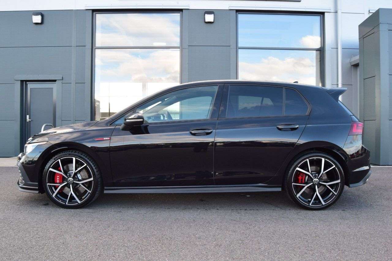 2023 VOLKSWAGEN GOLF 2023 VOLKSWAGEN GOLF