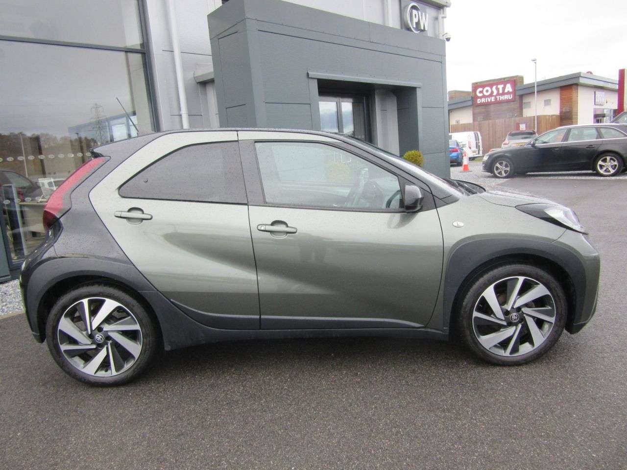 2023 TOYOTA AYGO X 2023 TOYOTA AYGO X