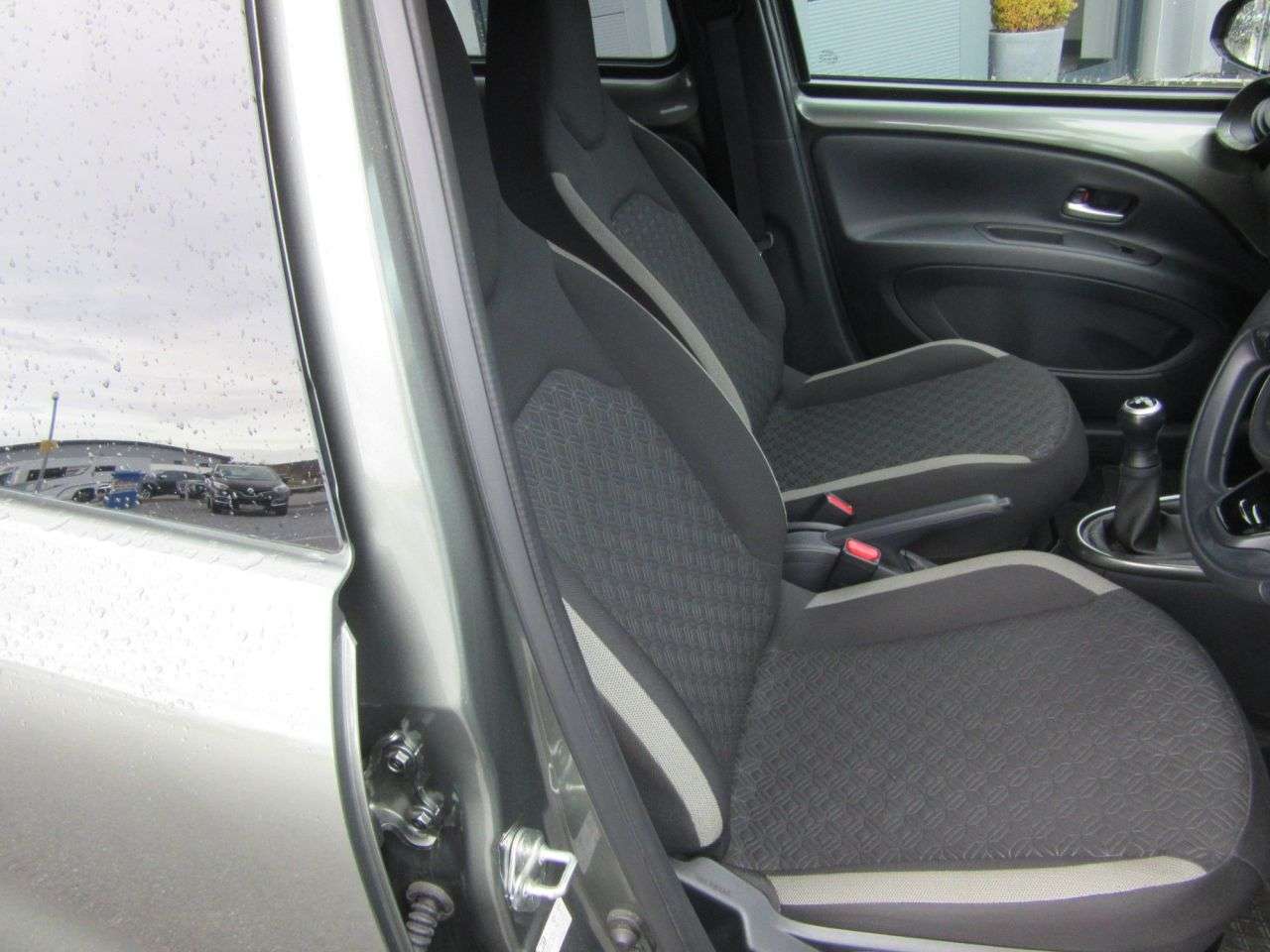 2023 TOYOTA AYGO X 2023 TOYOTA AYGO X