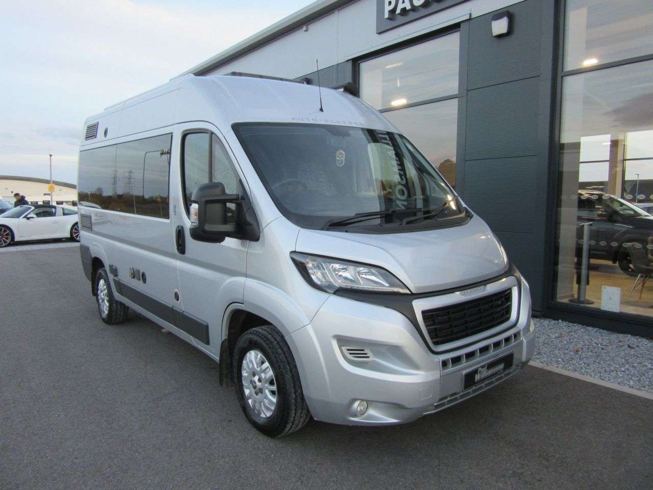 A 2016 PEUGEOT AUTO-SLEEPERS SYMBOL 2 BERTH A 2016 PEUGEOT AUTO-SLEEPERS SYMBOL 2 BERTH
