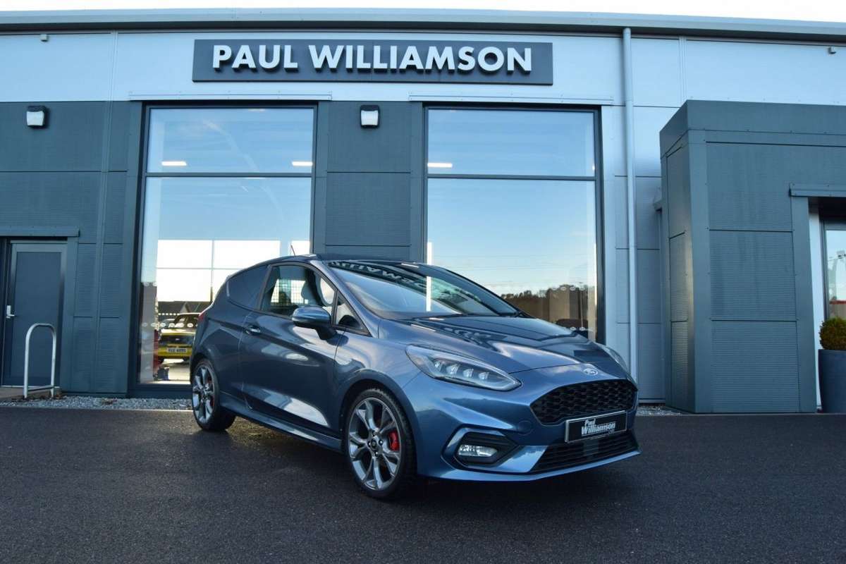Check out this Ford Fiesta Van 2020 Diesel Manual