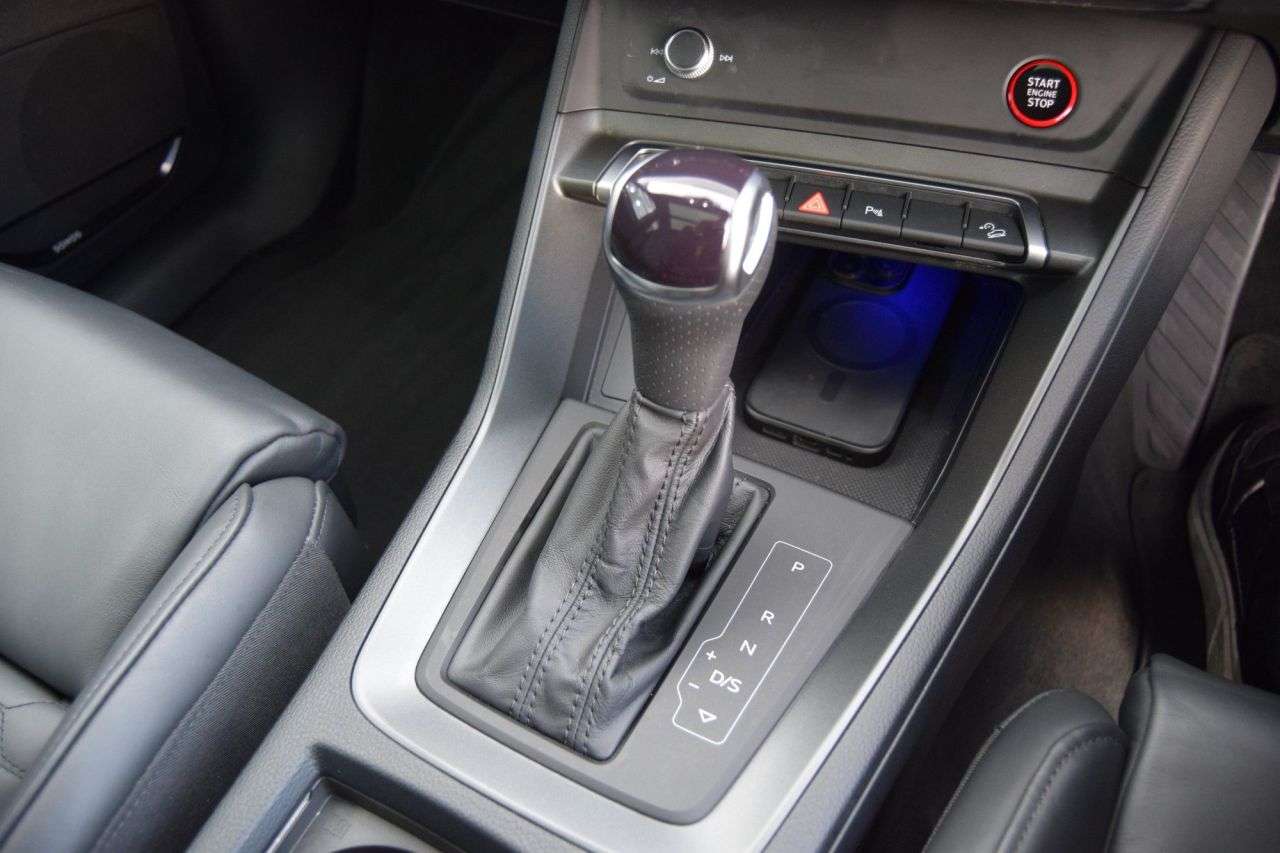 null AUDI RS Q3 null AUDI RS Q3