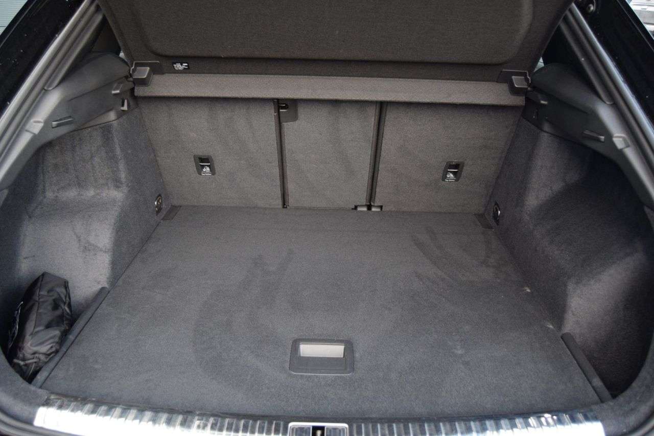 null AUDI RS Q3 null AUDI RS Q3