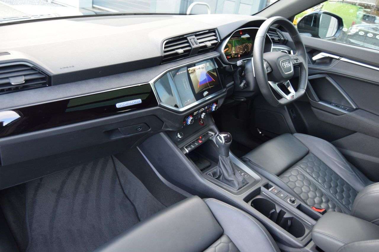 null AUDI RS Q3 null AUDI RS Q3