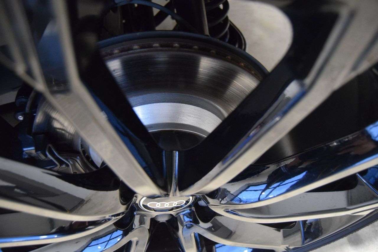 null AUDI RS Q3 null AUDI RS Q3