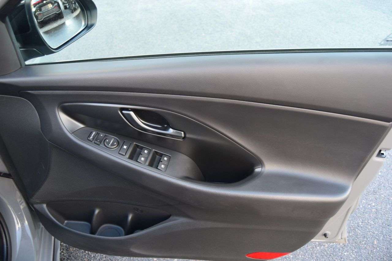 2023 HYUNDAI I30 2023 HYUNDAI I30