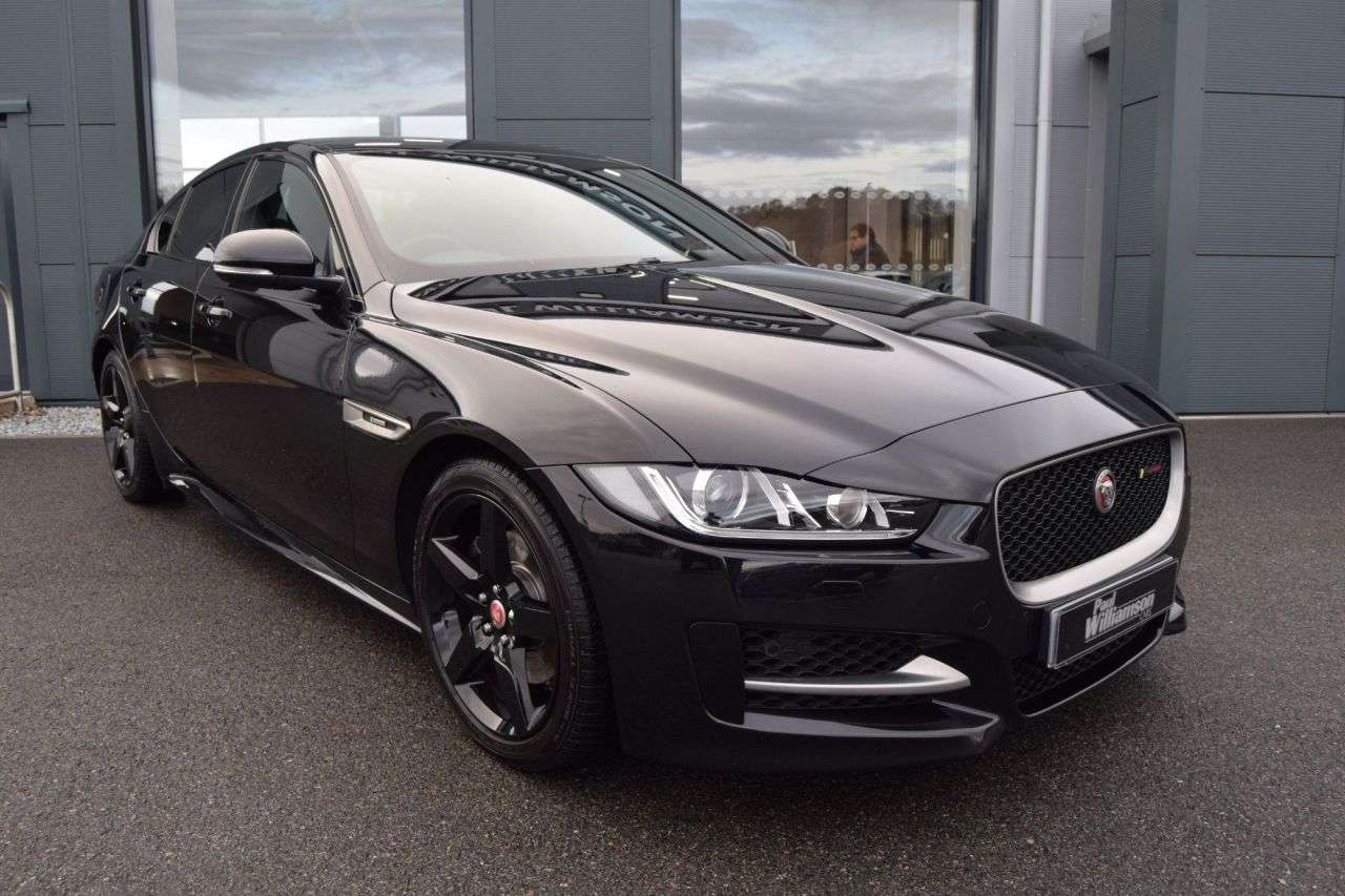 2021 JAGUAR XE 2021 JAGUAR XE