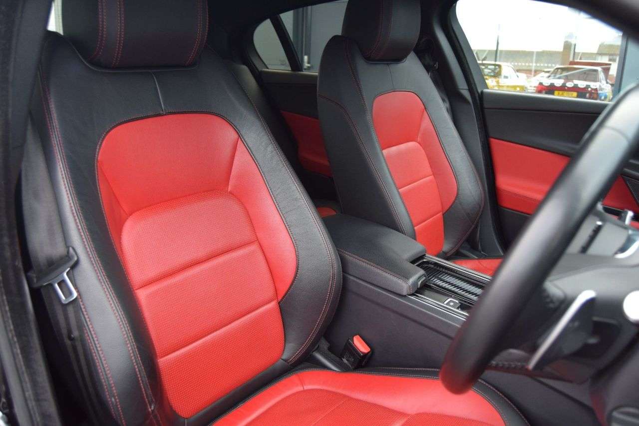 2021 JAGUAR XE 2021 JAGUAR XE