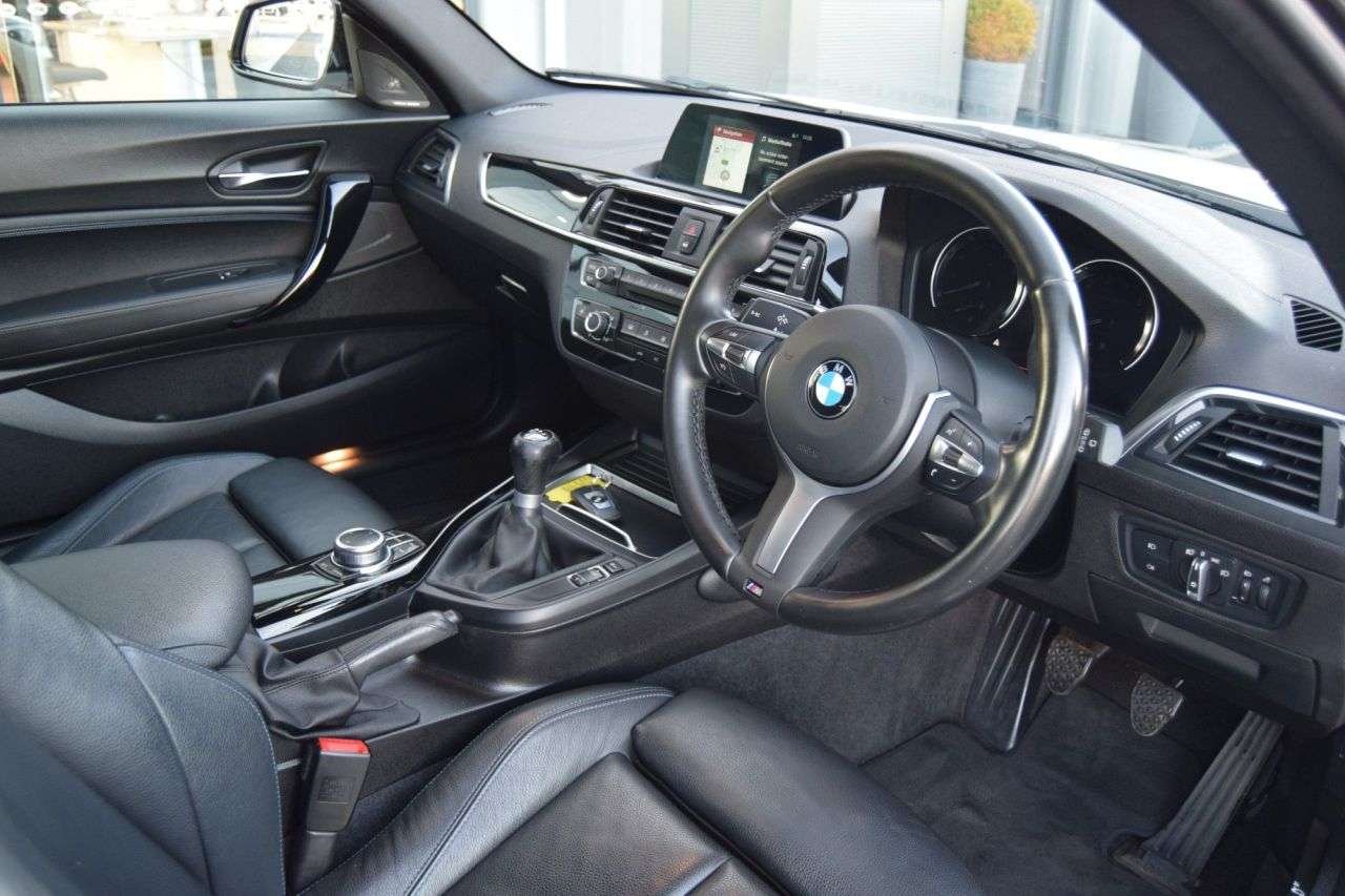 null BMW 1 SERIES null BMW 1 SERIES