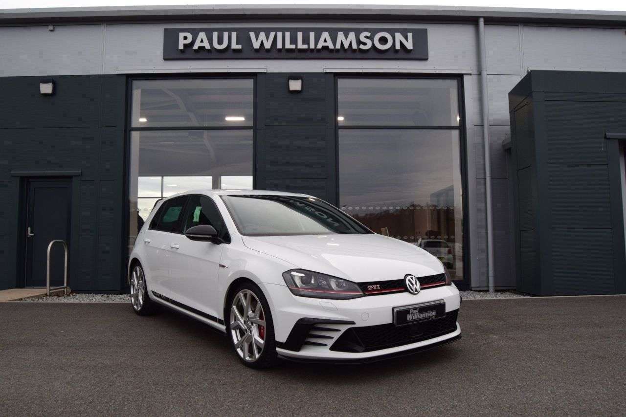 A 2016 VOLKSWAGEN GOLF 2.0 TSI BlueMotion Tech GTI Clubsport 40 Hatchback 5dr Petrol DSG Euro 6 (s A 2016 VOLKSWAGEN GOLF 2.0 TSI BlueMotion Tech GTI Clubsport 40 Hatchback 5dr Petrol DSG Euro 6 (s