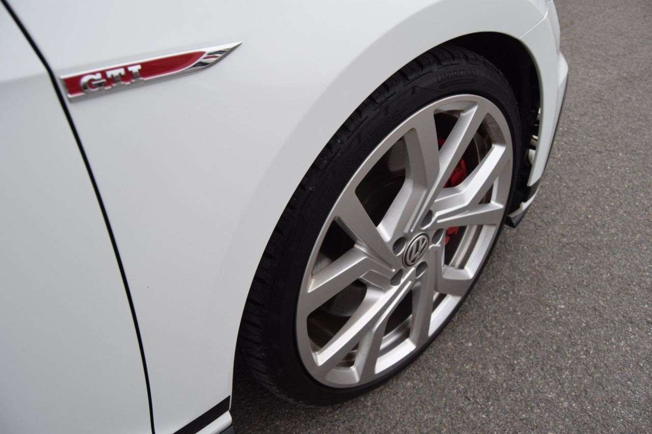 2016 VOLKSWAGEN GOLF 2016 VOLKSWAGEN GOLF