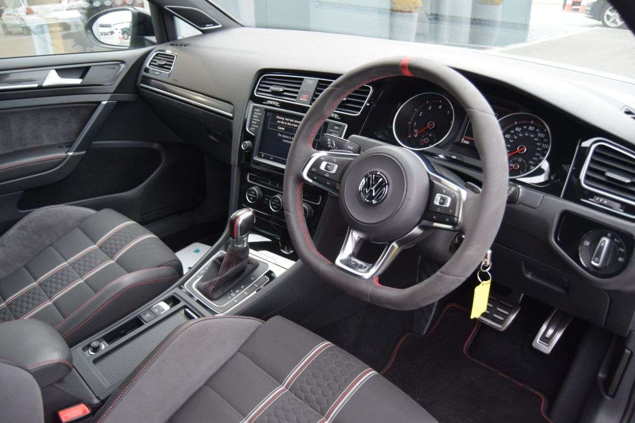 2016 VOLKSWAGEN GOLF 2016 VOLKSWAGEN GOLF