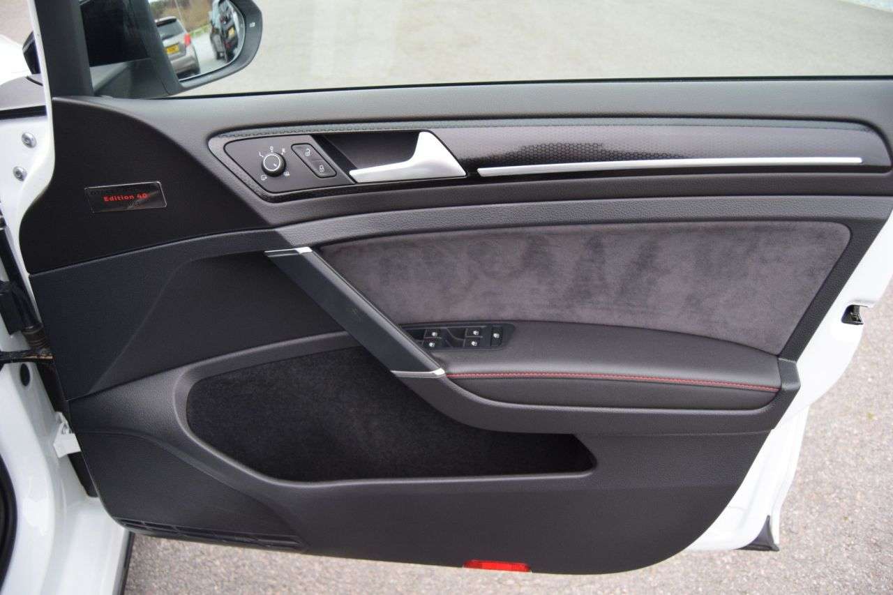 2016 VOLKSWAGEN GOLF 2016 VOLKSWAGEN GOLF