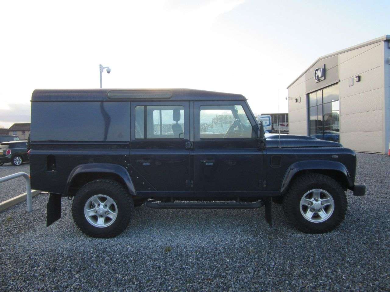 A 2014 LAND ROVER DEFENDER 2.2 TDCi XS Utility Wagon Double Cab 5dr Diesel Manual 4WD MWB Euro 5 (122 A 2014 LAND ROVER DEFENDER 2.2 TDCi XS Utility Wagon Double Cab 5dr Diesel Manual 4WD MWB Euro 5 (122