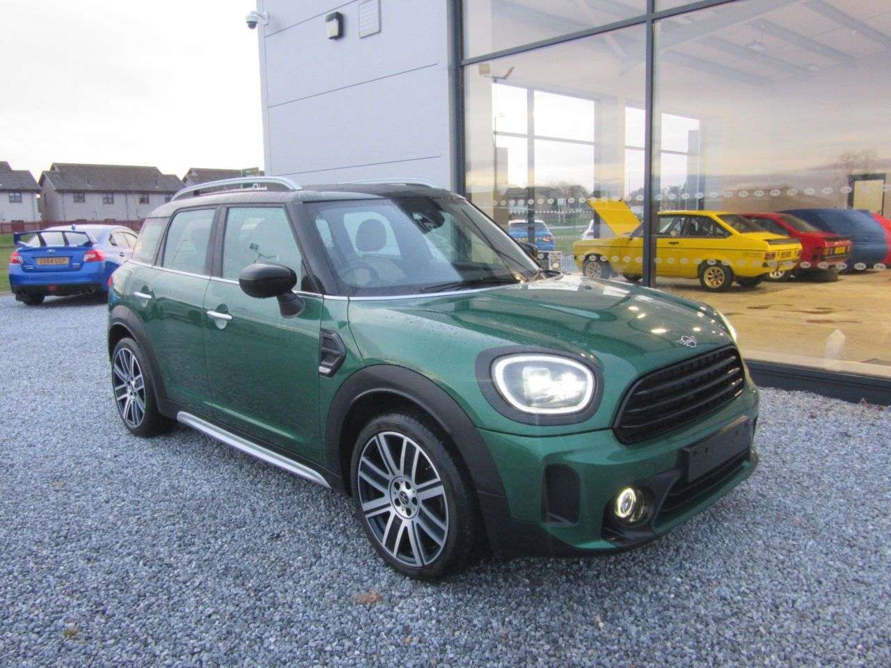 A 2023 MINI COUNTRYMAN 1.5 Cooper Exclusive SUV 5dr Petrol Steptronic Euro 6 (s/s) (136 ps) A 2023 MINI COUNTRYMAN 1.5 Cooper Exclusive SUV 5dr Petrol Steptronic Euro 6 (s/s) (136 ps)