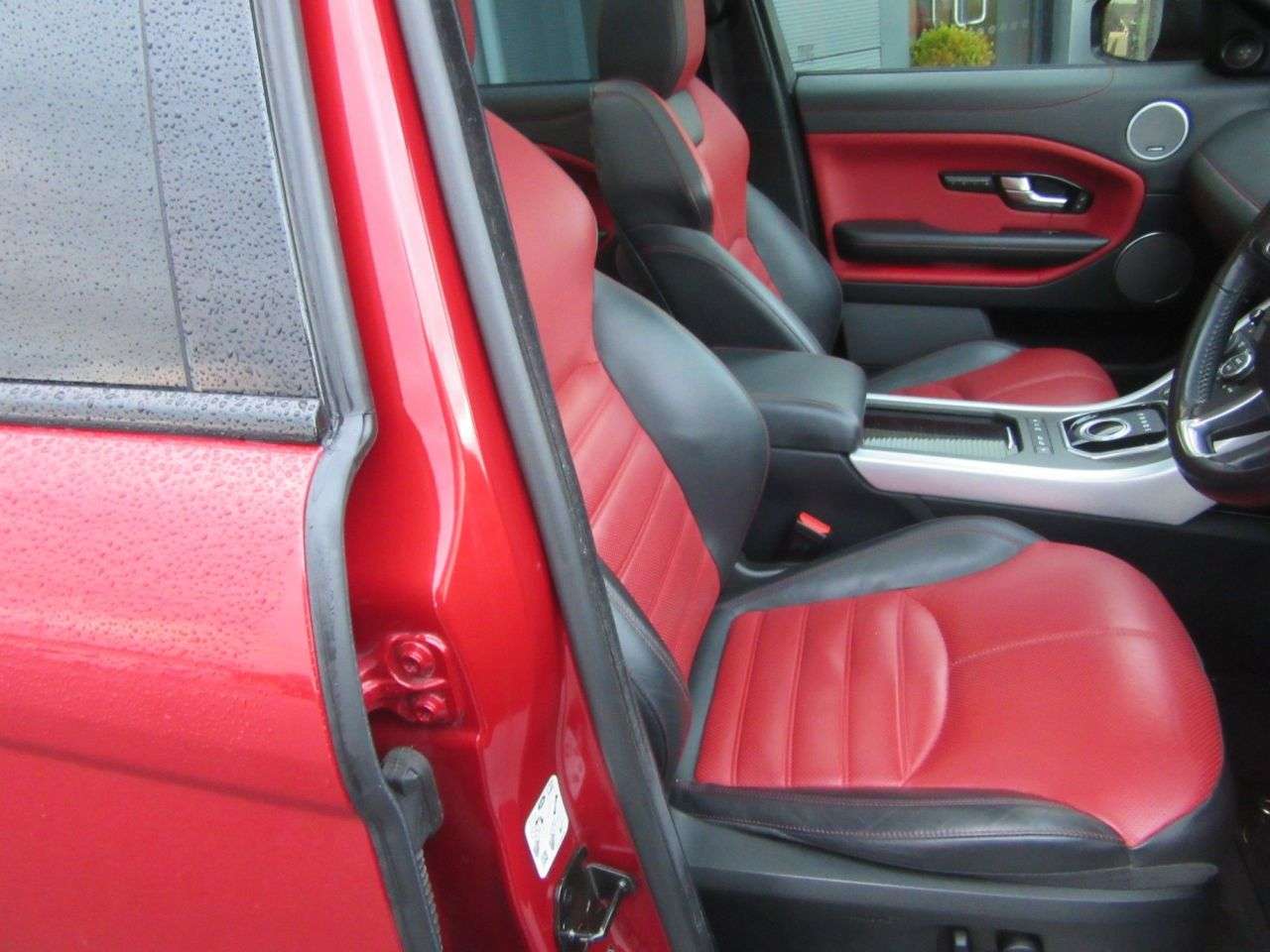 2019 LAND ROVER RANGE ROVER EVOQUE 2019 LAND ROVER RANGE ROVER EVOQUE