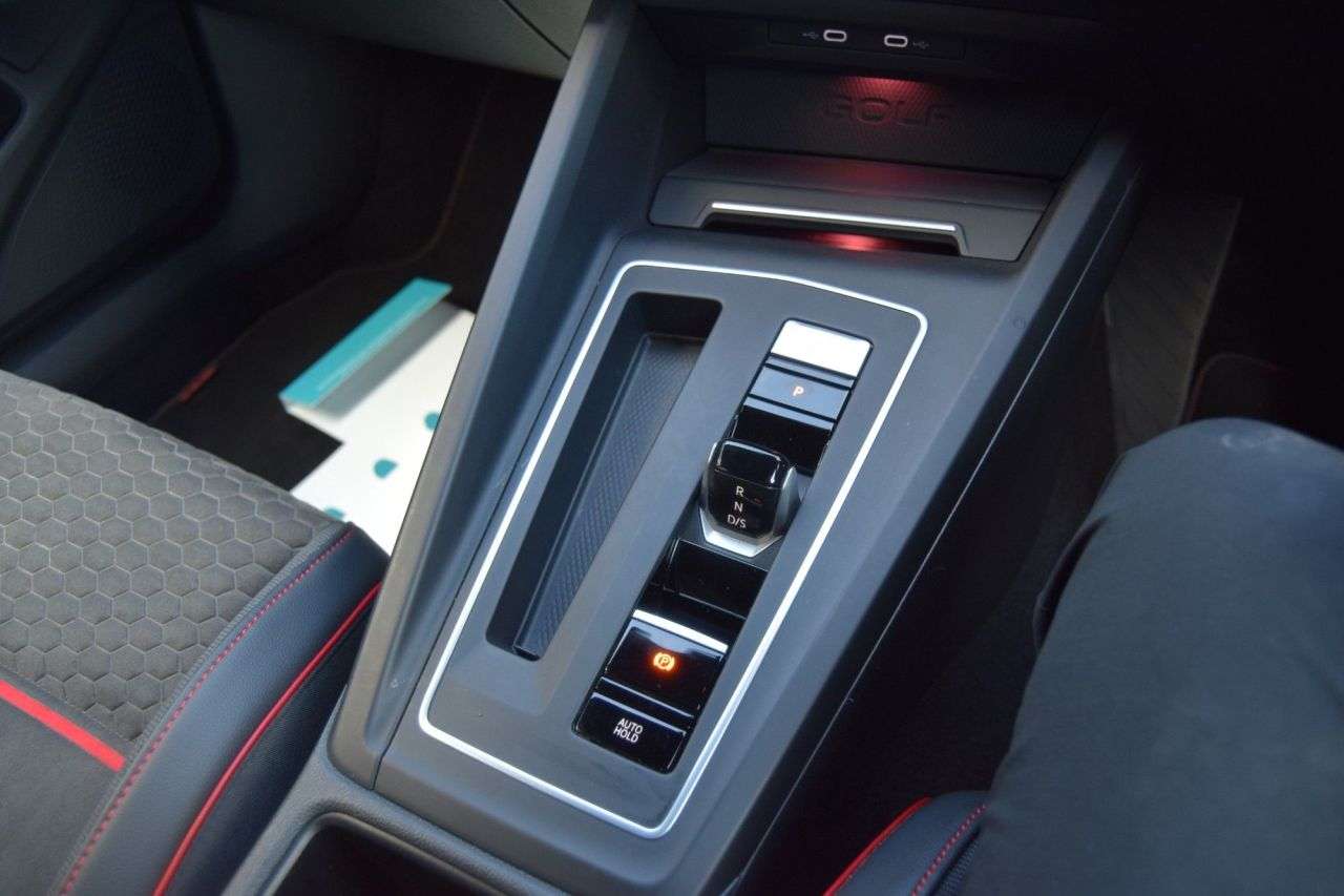 2022 VOLKSWAGEN GOLF 2022 VOLKSWAGEN GOLF