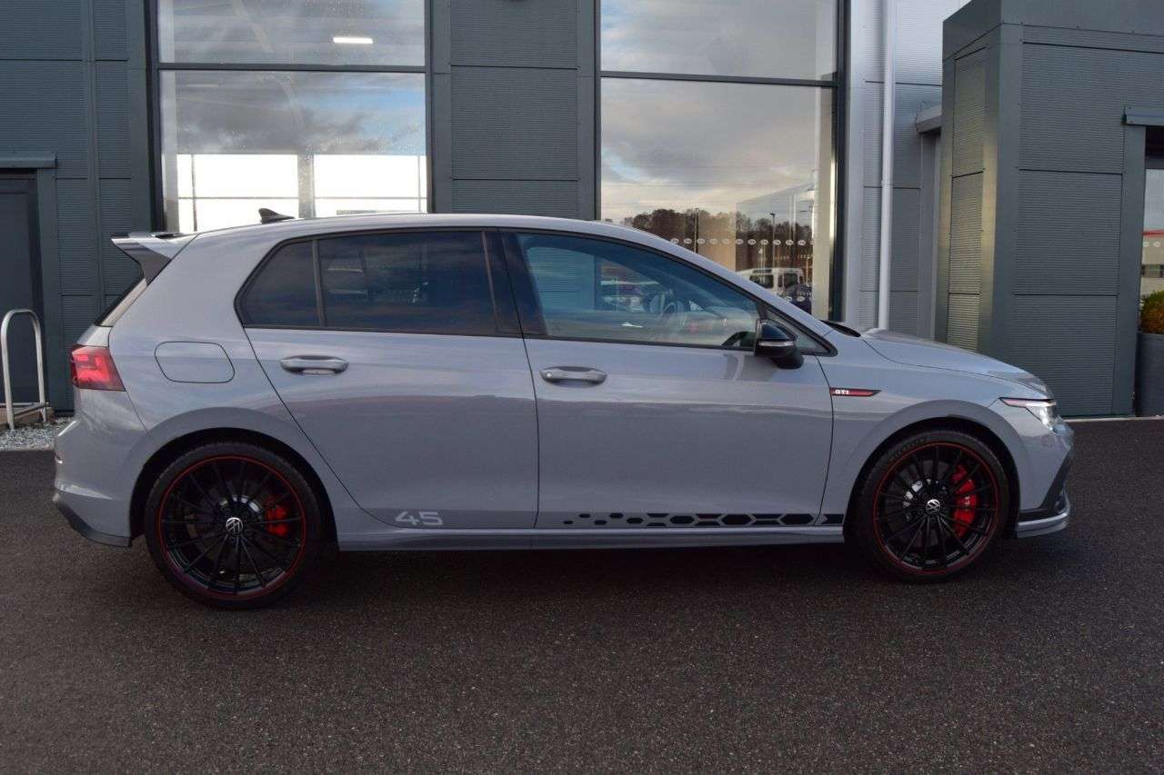 2022 VOLKSWAGEN GOLF 2022 VOLKSWAGEN GOLF