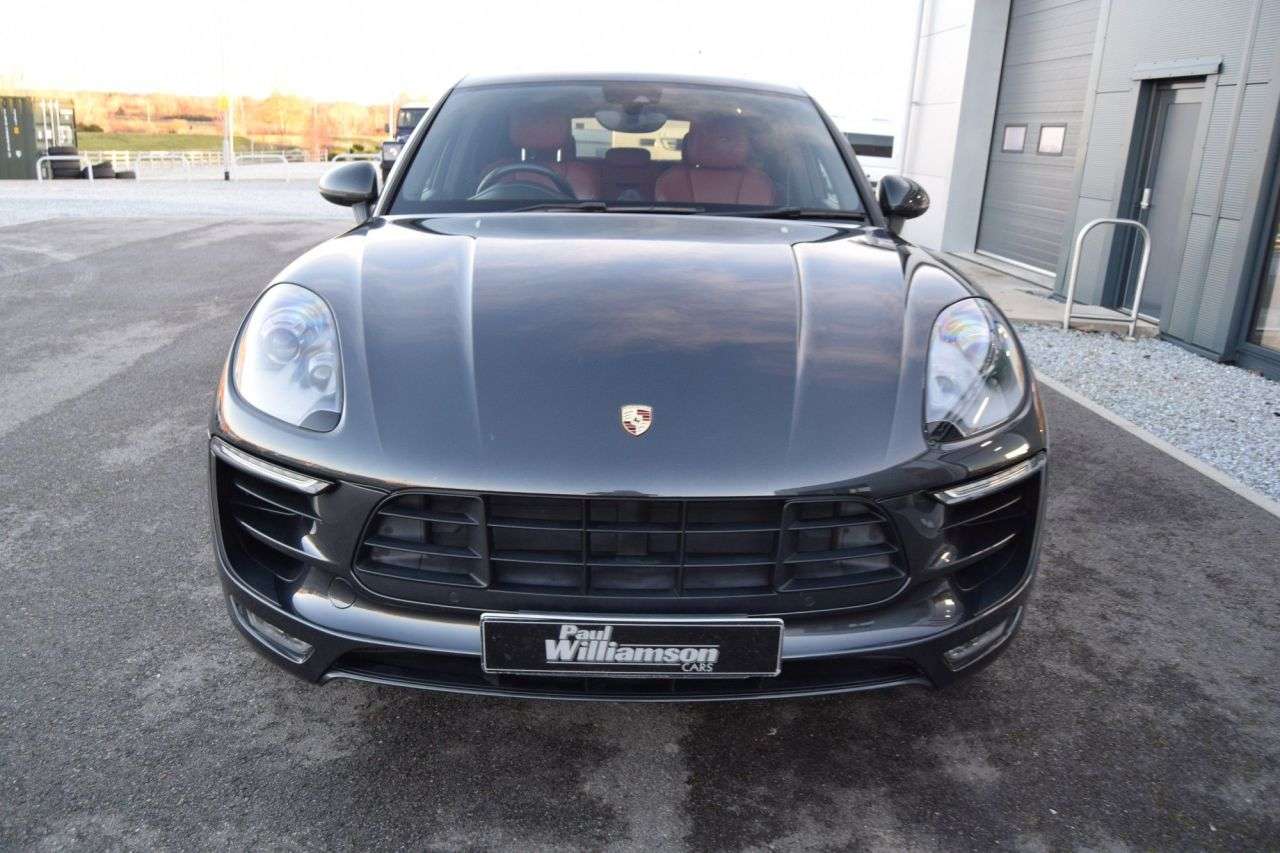 2017 PORSCHE MACAN 2017 PORSCHE MACAN