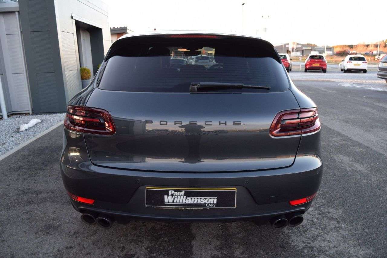 2017 PORSCHE MACAN 2017 PORSCHE MACAN