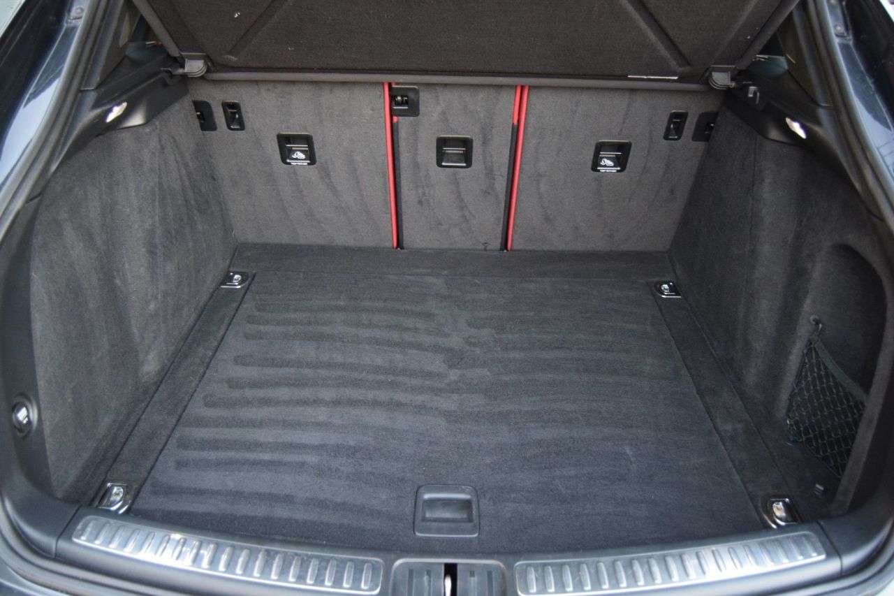 2017 PORSCHE MACAN 2017 PORSCHE MACAN