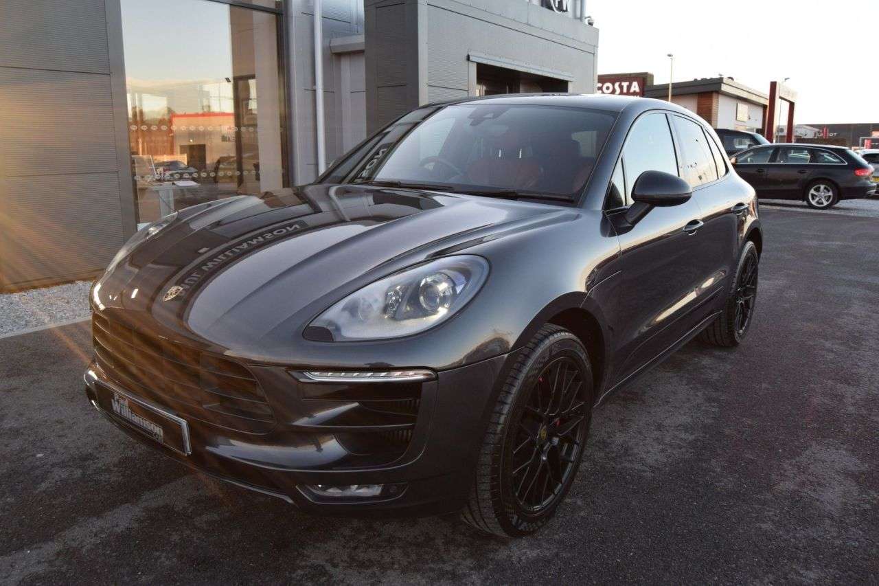 2017 PORSCHE MACAN 2017 PORSCHE MACAN
