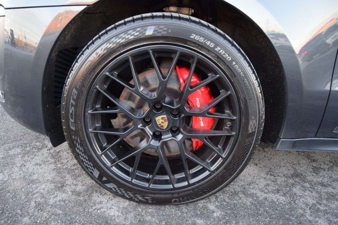 2017 PORSCHE MACAN 2017 PORSCHE MACAN