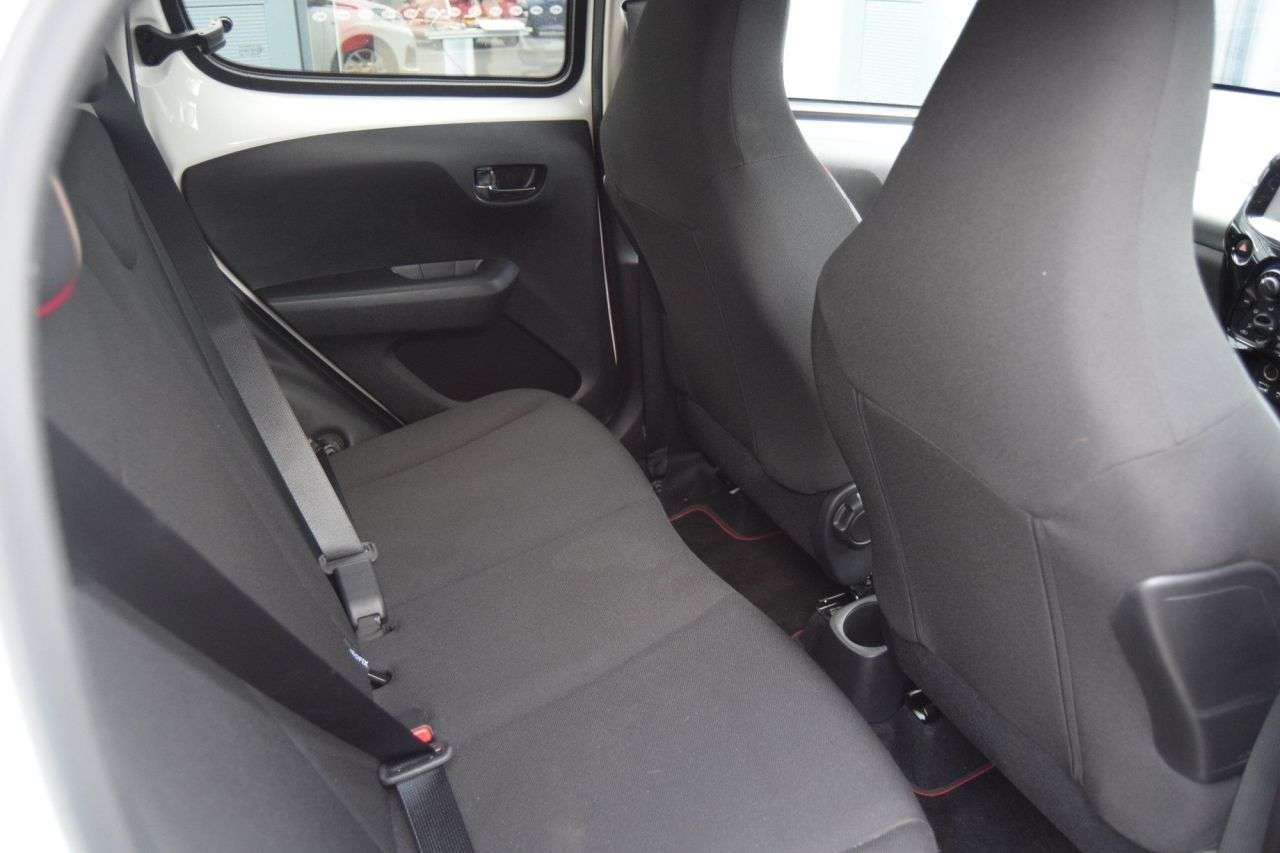 2016 PEUGEOT 108 2016 PEUGEOT 108