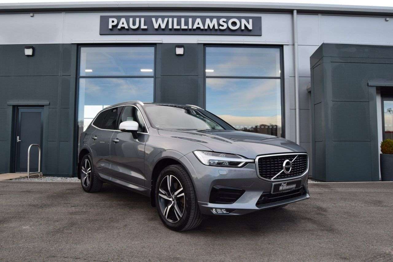 A 2018 VOLVO XC60 2.0 D5 PowerPulse R-Design SUV 5dr Diesel Auto AWD Euro 6 (s/s) (235 ps) A 2018 VOLVO XC60 2.0 D5 PowerPulse R-Design SUV 5dr Diesel Auto AWD Euro 6 (s/s) (235 ps)