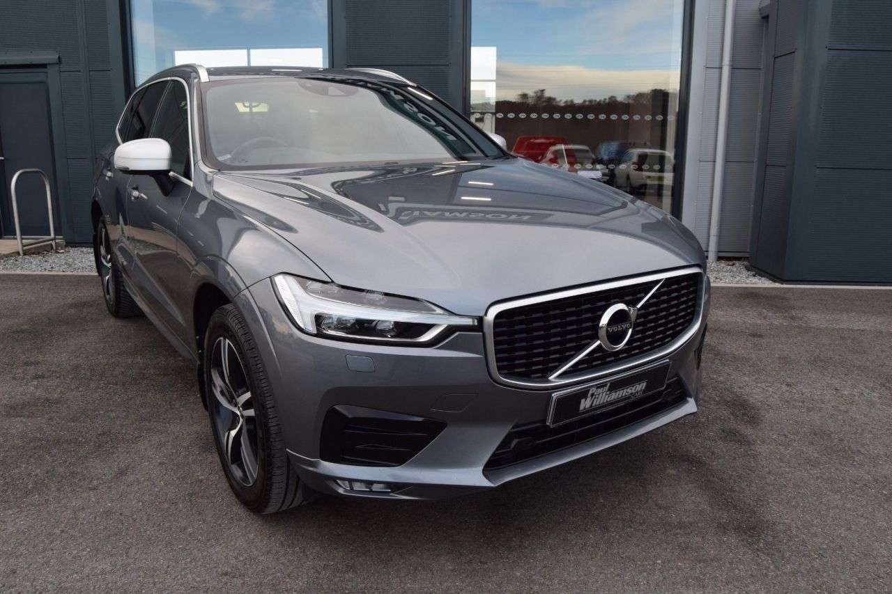 A 2018 VOLVO XC60 2.0 D5 PowerPulse R-Design SUV 5dr Diesel Auto AWD Euro 6 (s/s) (235 ps) A 2018 VOLVO XC60 2.0 D5 PowerPulse R-Design SUV 5dr Diesel Auto AWD Euro 6 (s/s) (235 ps)