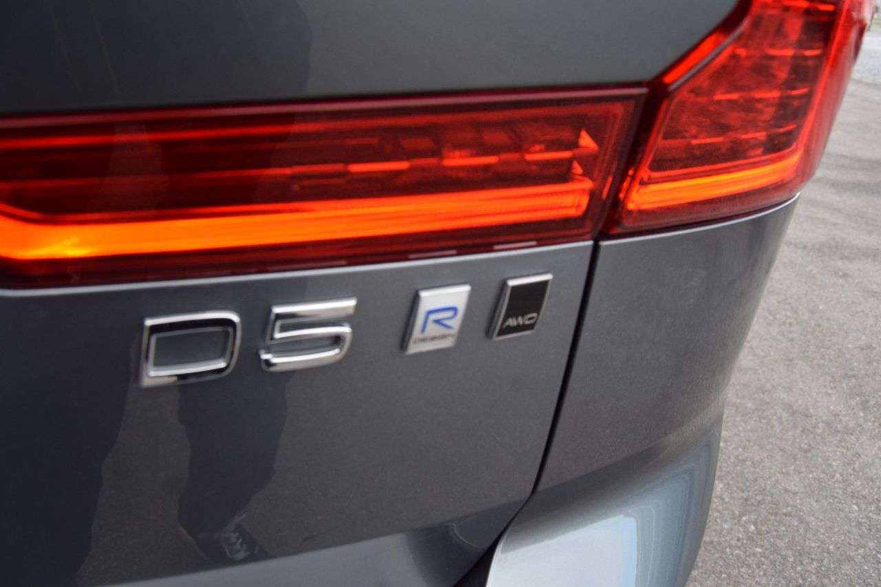 2018 VOLVO XC60 2018 VOLVO XC60