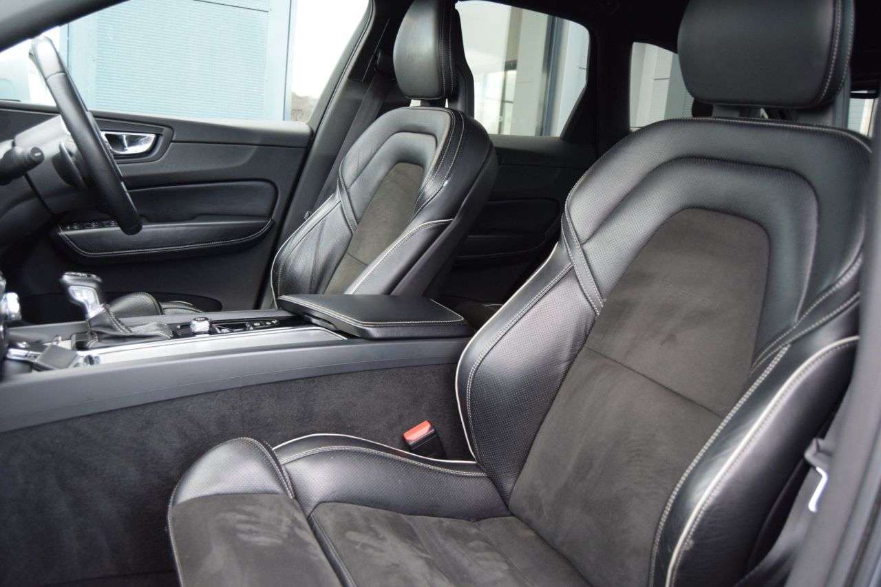 2018 VOLVO XC60 2018 VOLVO XC60