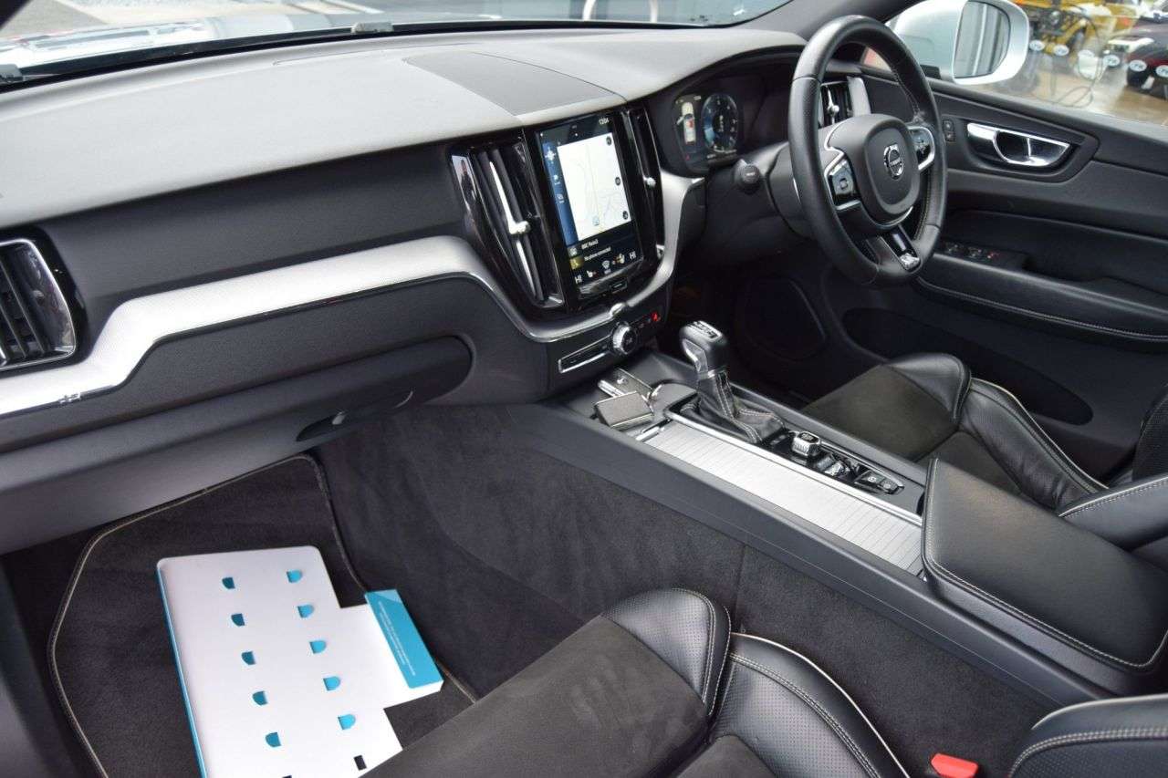 2018 VOLVO XC60 2018 VOLVO XC60