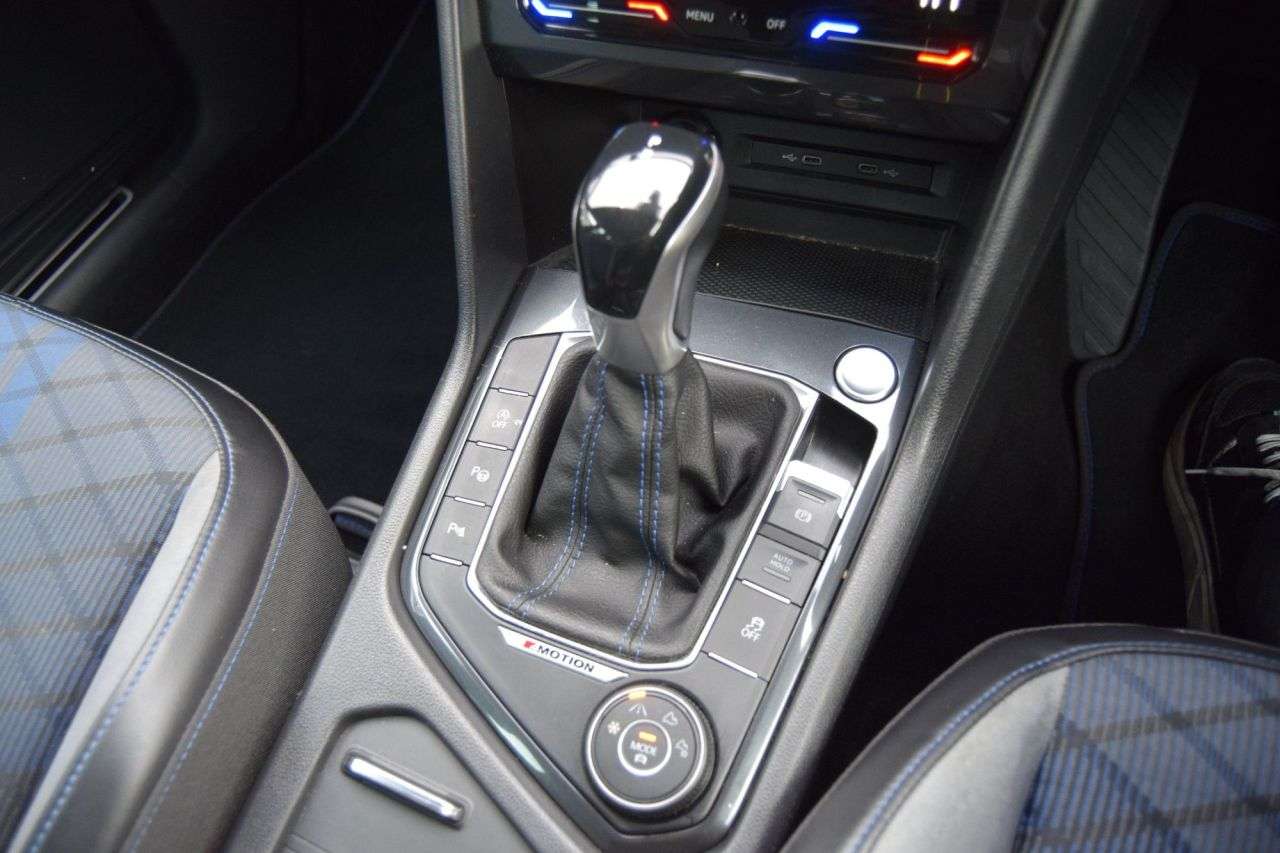 2021 VOLKSWAGEN TIGUAN 2021 VOLKSWAGEN TIGUAN