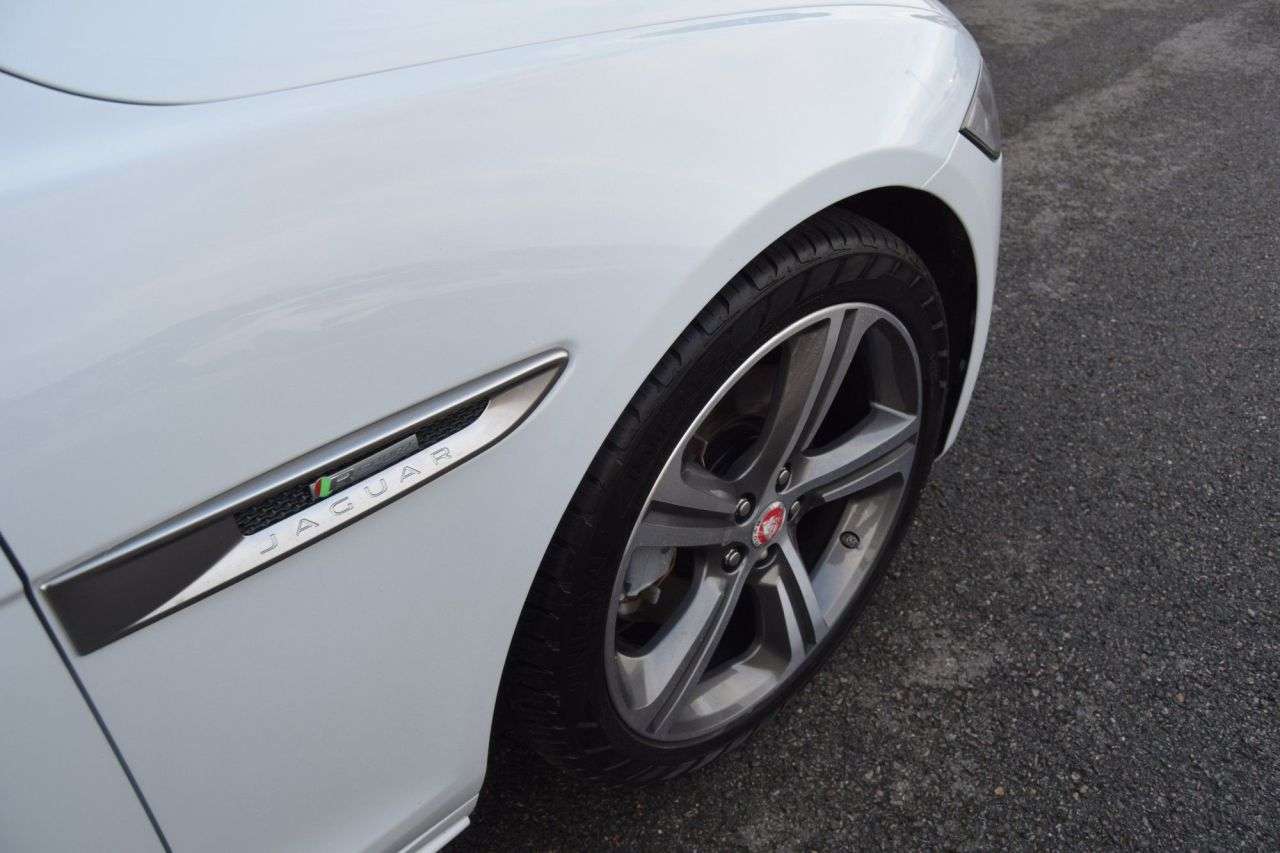 2016 JAGUAR XF 2016 JAGUAR XF